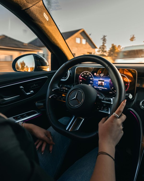 Découvrez les stages de conduite luxe à Saint-Laurent-de-Mure